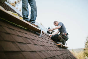 Local Roofers in Redwood Est, CA